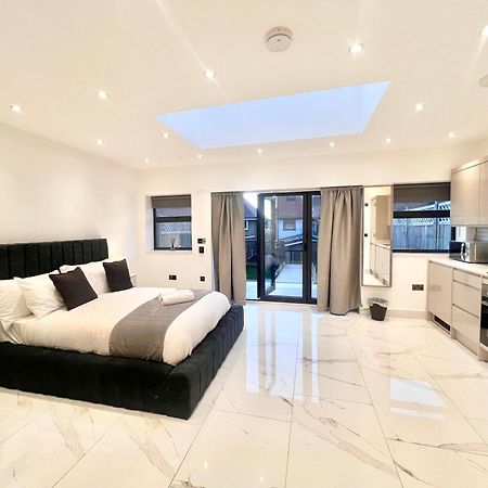 Bracewell Studios Brent Экстерьер фото